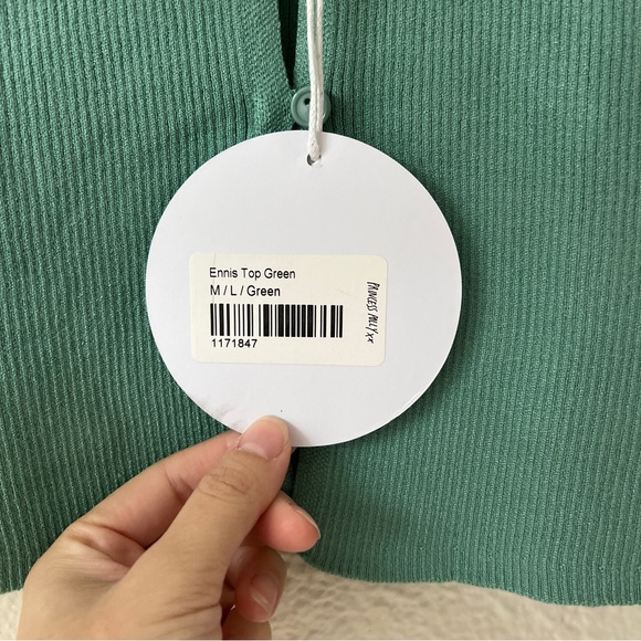 Princess Polly Ennis green front button top - Picture 3 of 4